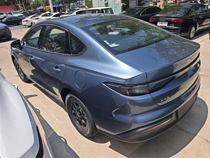 BYD Seal 05 DM-i Hybrid, 2026 — фото 5 из 9