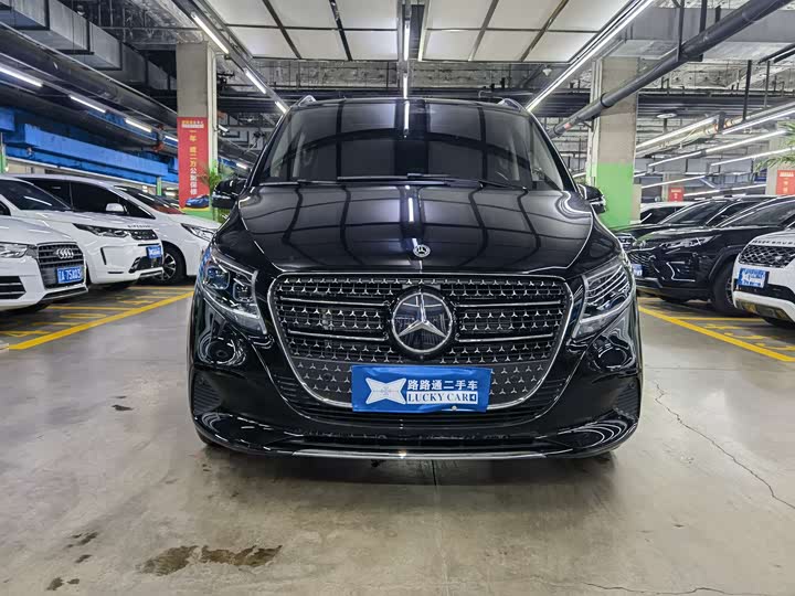 Mercedes-Benz V-Class, 2024 — фото 2 из 9