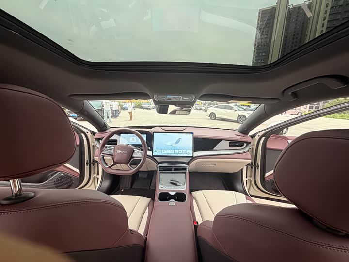 BYD Seal 07 DM-i Hybrid, 2025 — фото 9 из 9