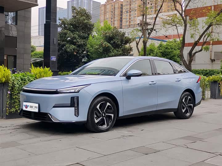 Geely Galaxy L6, 2025 — купить в Москве под ключ