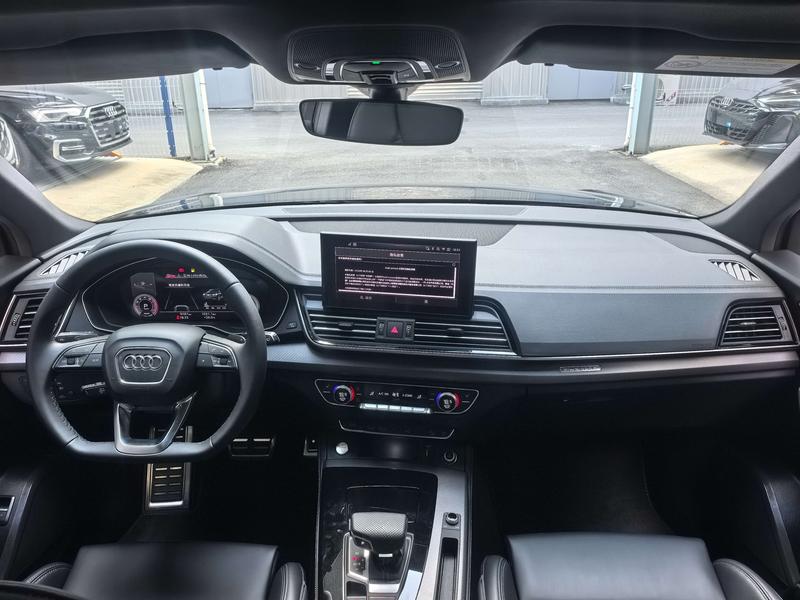 Audi Q5L, 2025 — фото 7 из 12