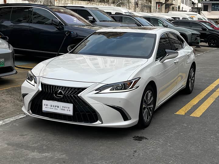 Lexus ES, 2023 — купить в Йошкар-Оле под ключ
