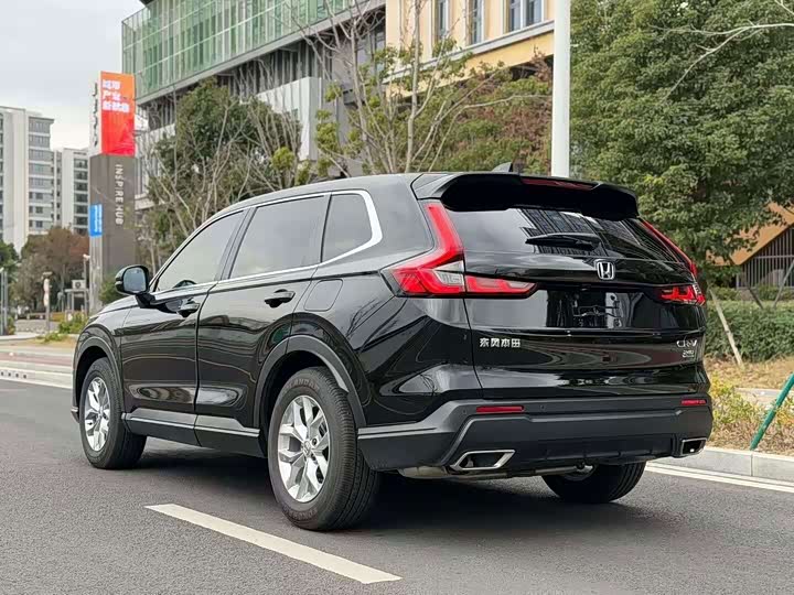 Honda CR-V, 2023 — фото 8 из 9