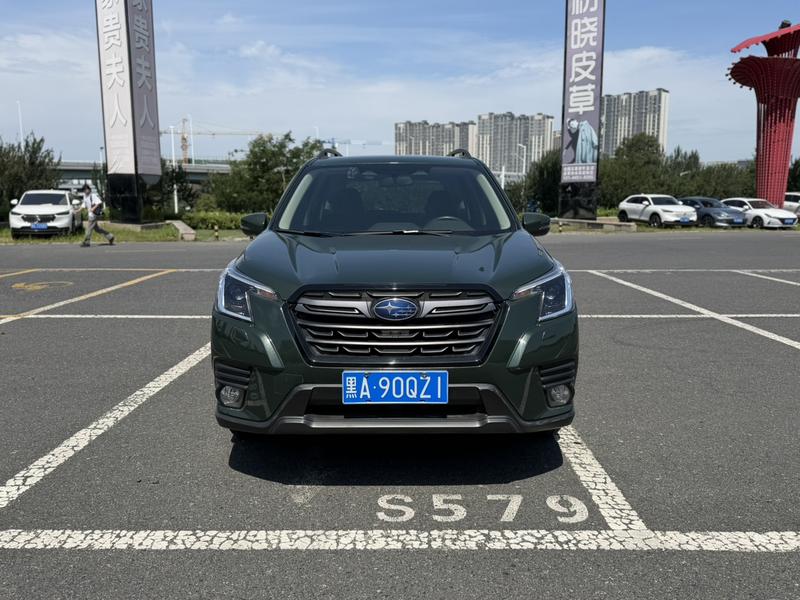 Subaru Forester, 2022 — фото 2 из 12