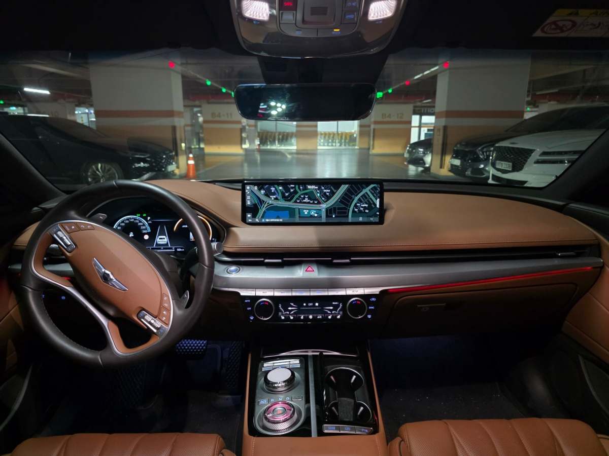 Genesis G80, 2023 — фото 7 из 10