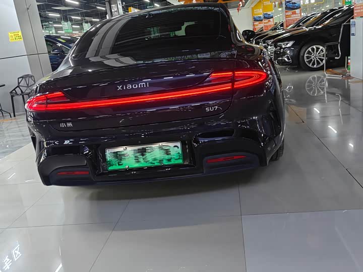Xiaomi SU7, 2025 — фото 8 из 9