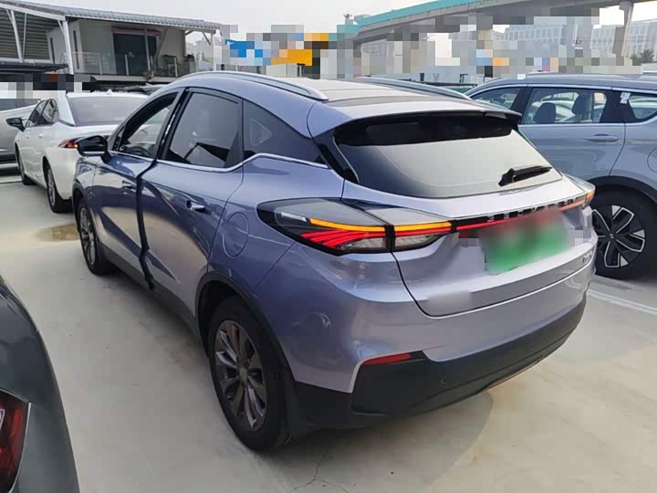 Geely Geometry M6, 2022 — фото 5 из 9