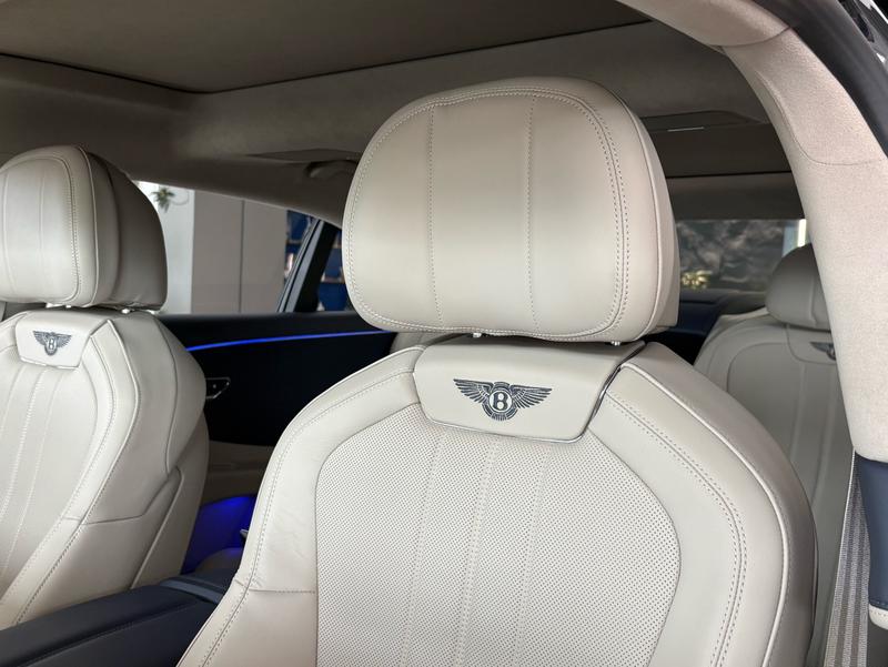 Bentley Flying Spur, 2024 — фото 12 из 12