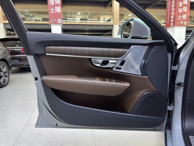 Volvo S90, 2023 — фото 12 из 12