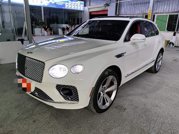 Bentley Bentayga, 2021 — купить в Смоленске под ключ