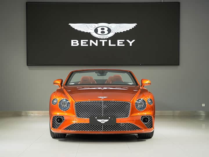 Bentley Continental GT, 2022 — фото 2 из 9