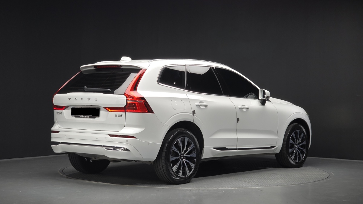 Volvo XC60, 2024 — фото 2 из 12