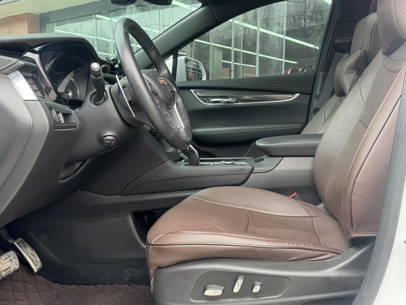Cadillac XT5, 2024 — фото 10 из 12