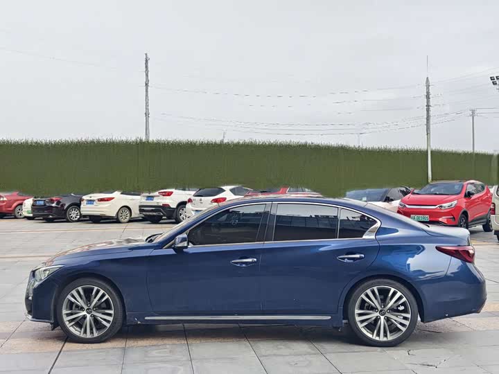 Infiniti Q50L, 2023 — фото 7 из 9
