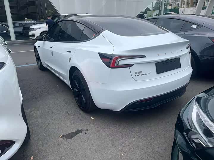 Tesla Model 3, 2024 — фото 9 из 9