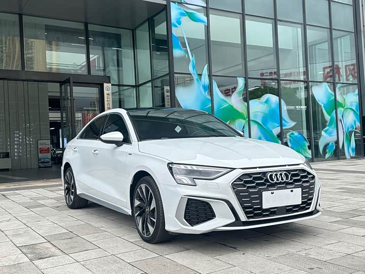 Audi A3, 2024 — фото 3 из 9