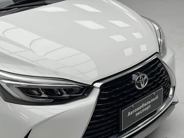 Toyota Yaris L Hatchback, 2022 — фото 5 из 9