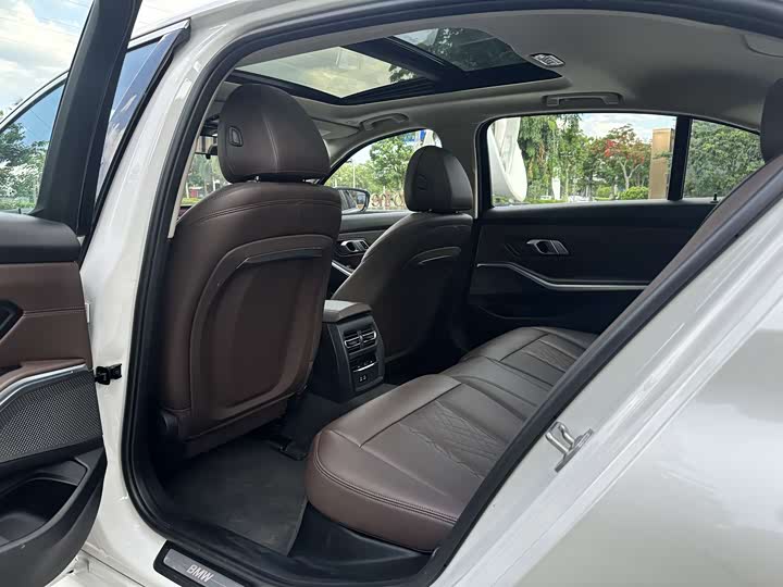 BMW i3, 2022 — фото 6 из 9