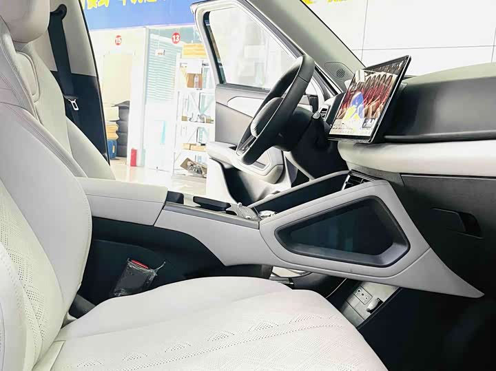 BYD Yuan Up, 2025 — фото 9 из 9