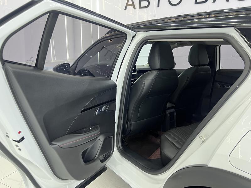 Peugeot 2008, 2023 — фото 12 из 12