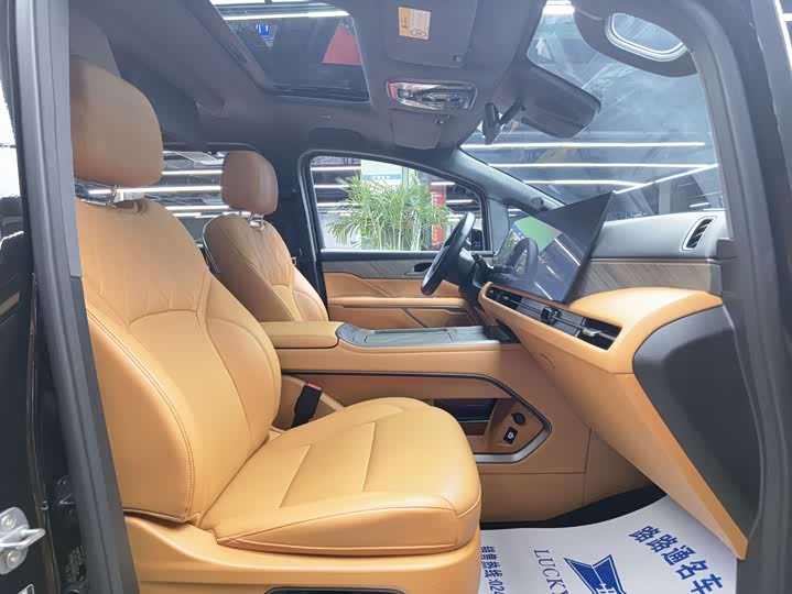 Wey 80 Hybrid, 2025 — фото 8 из 9