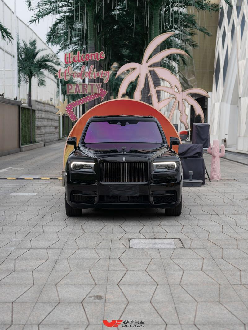 Rolls-Royce Cullinan, 2023 — фото 2 из 12