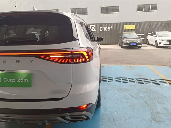 Chery Tiggo 8 Pro, 2023 — фото 8 из 9