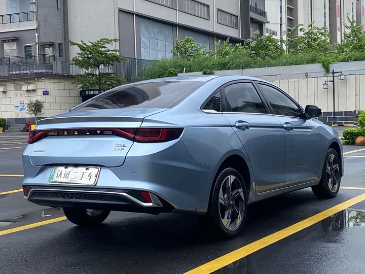 Geely Emgrand L Hi·P Hybrid, 2023 — фото 4 из 9