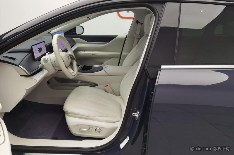 Buick Electra L7, 2025 — фото 10 из 12