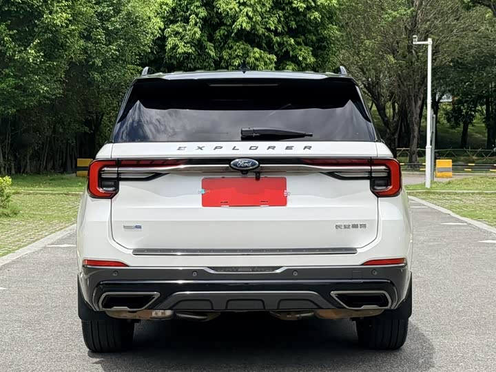 Ford Explorer, 2022 — фото 7 из 9
