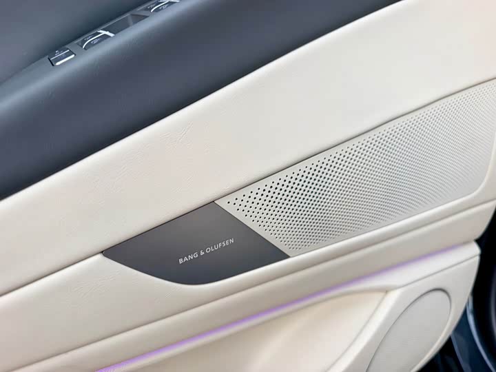 Genesis G80, 2025 — фото 7 из 9