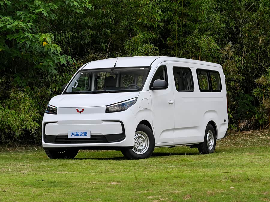Wuling Yangguang Pro, 2026 — купить в Санкт-Петербурге под ключ
