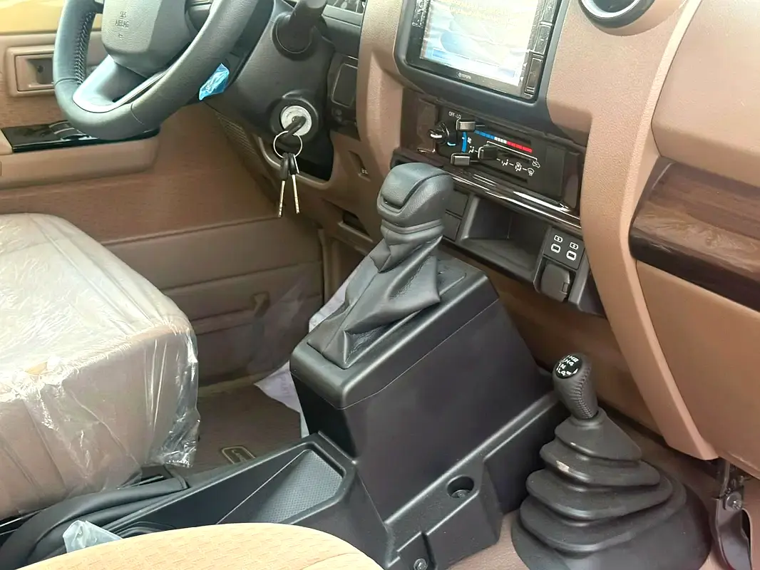 Toyota Land Cruiser 70 Series, 2026 — фото 7 из 8