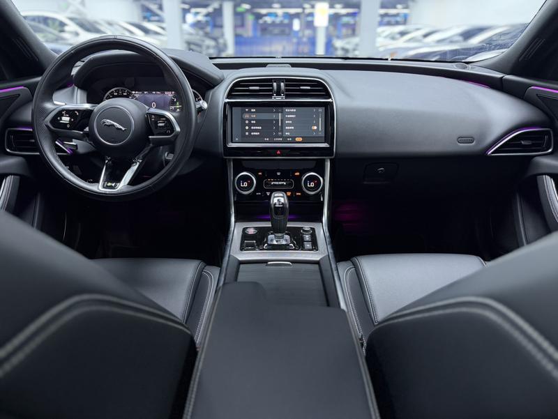 Jaguar XE L, 2022 — фото 7 из 12