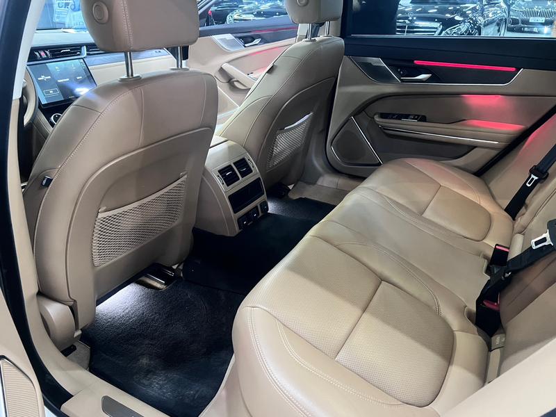 Jaguar XF L, 2025 — фото 10 из 11