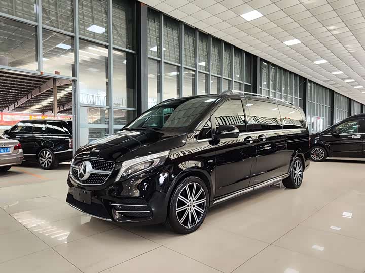 Mercedes-Benz V-Class, 2022 — купить в Москве под ключ