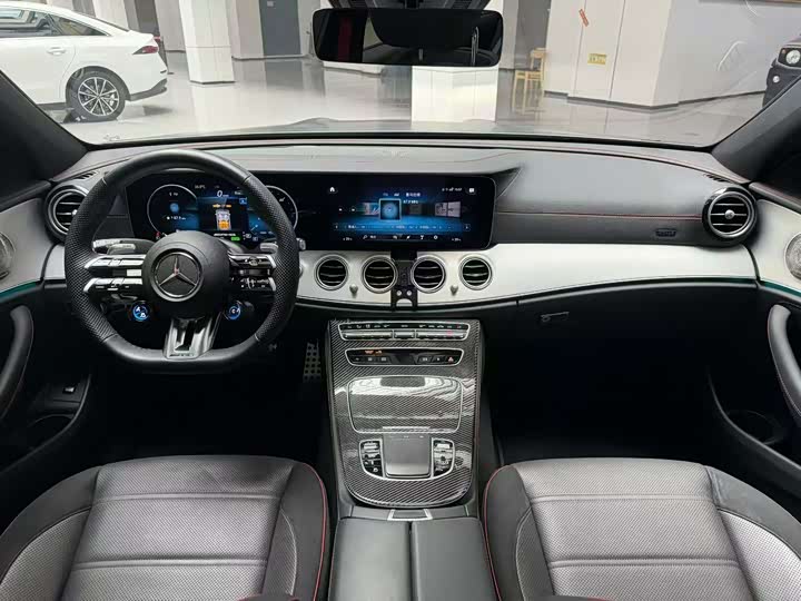 Mercedes-Benz E-Class AMG, 2023 — фото 7 из 9