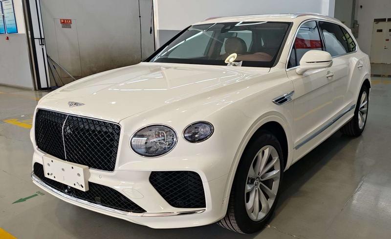 Bentley Bentayga, 2025 — купить в Белгороде под ключ
