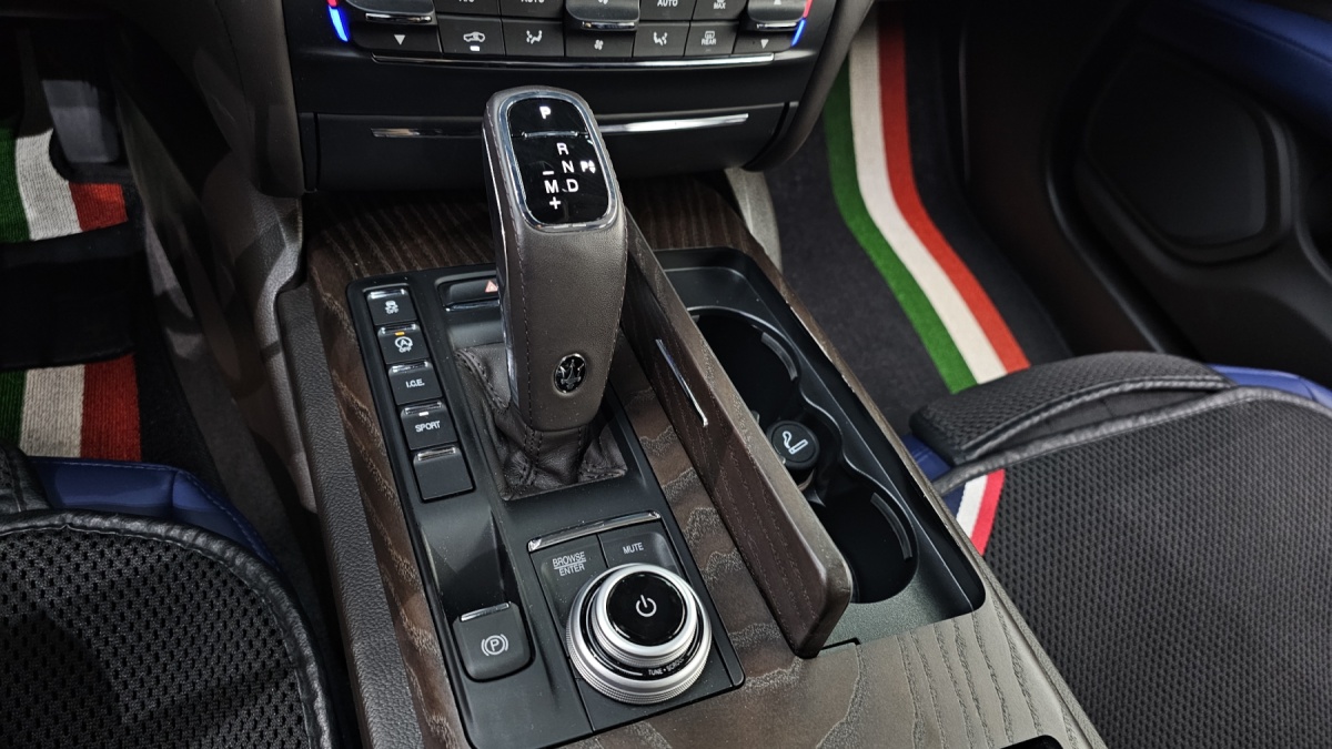 Maserati Ghibli, 2022 — фото 8 из 12