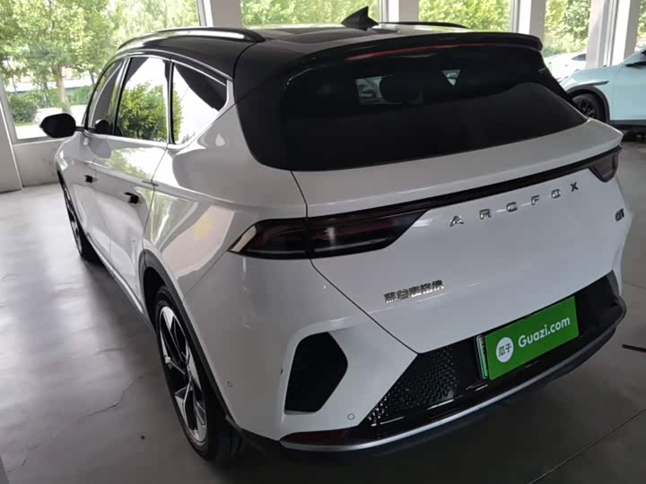 BAIC Arcfox Alpha T, 2022 — фото 5 из 9