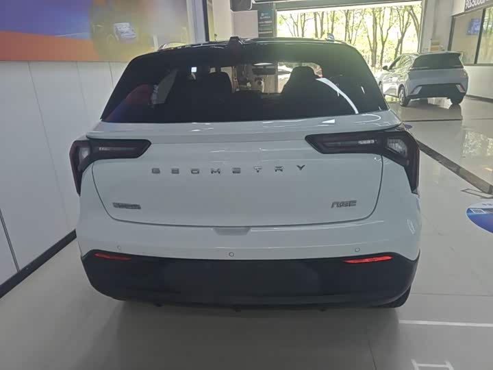 Geely Geometry E Firefly, 2023 — фото 4 из 9