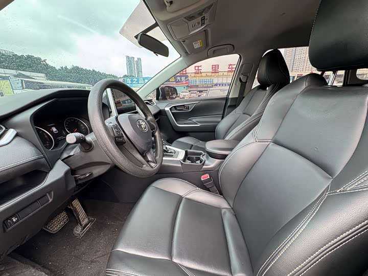 Toyota Wildlander, 2022 — фото 6 из 9
