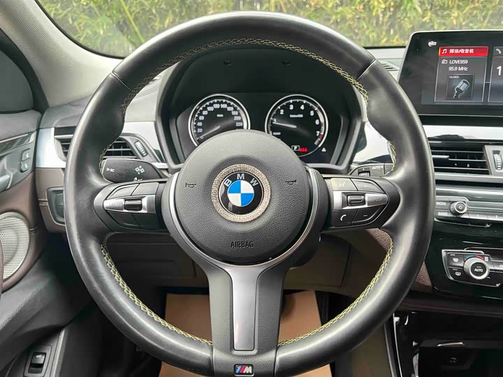 BMW X2, 2022 — фото 6 из 9