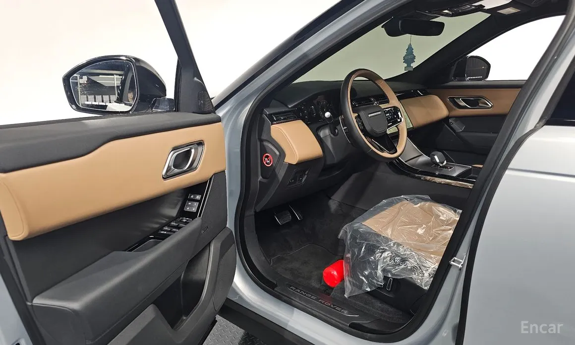 Land Rover Range Rover Velar, 2024 — фото 10 из 12