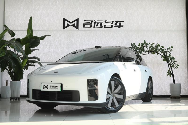 LiXiang i6, 2025 — купить в Санкт-Петербурге под ключ