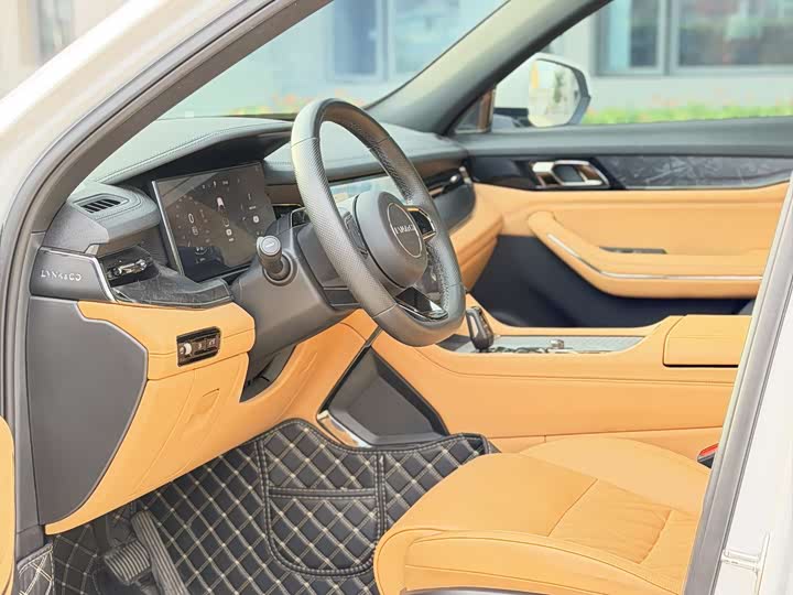 Lynk & Co 09 EM-P Hybrid, 2022 — фото 7 из 9