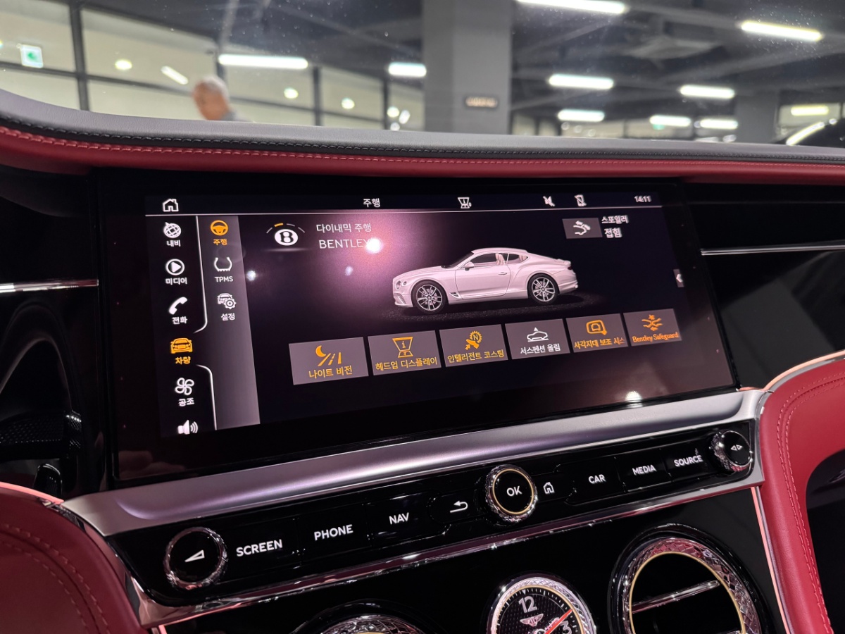 Bentley Continental GT, 2022 — фото 10 из 12