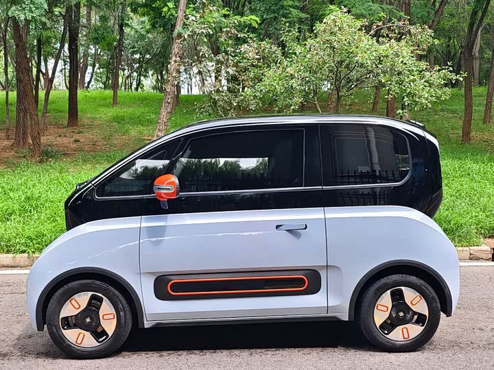 Baojun KiWi EV, 2021 — фото 3 из 9