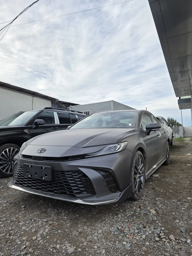Toyota Camry, 2026 — фото 2 из 12