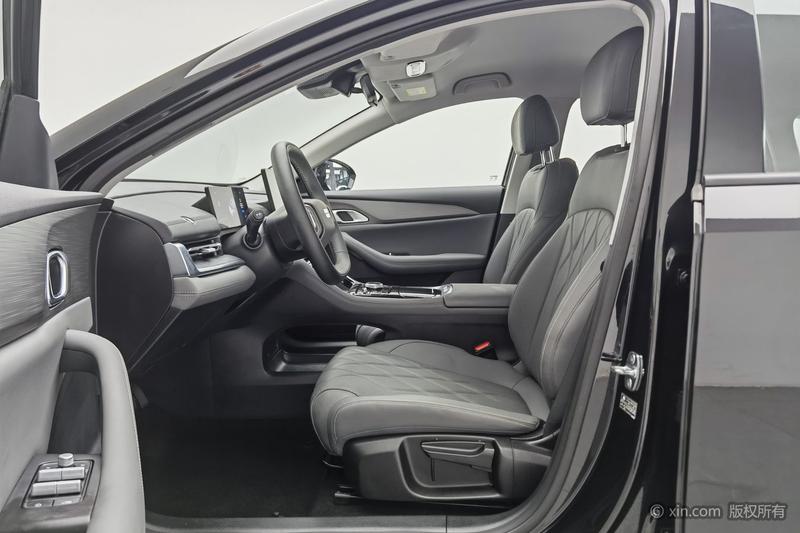 Geely Galaxy A7, 2025 — фото 11 из 12